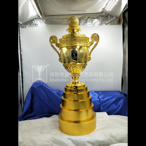 金奖杯